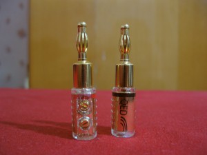 QED Banana Plugs