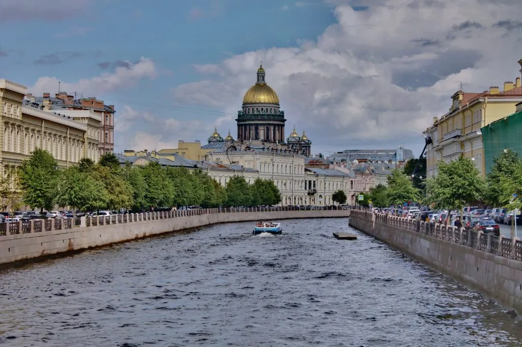 Санкт-Петербург. Исаакиевский собор с Поцелуева моста