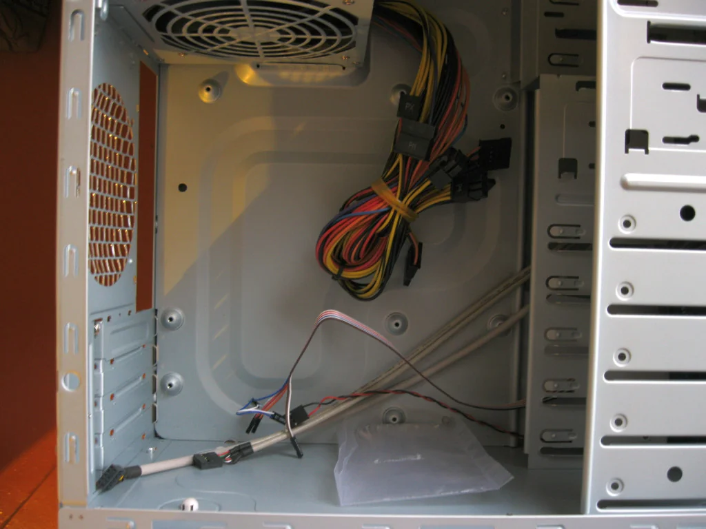 InWin EMR-003